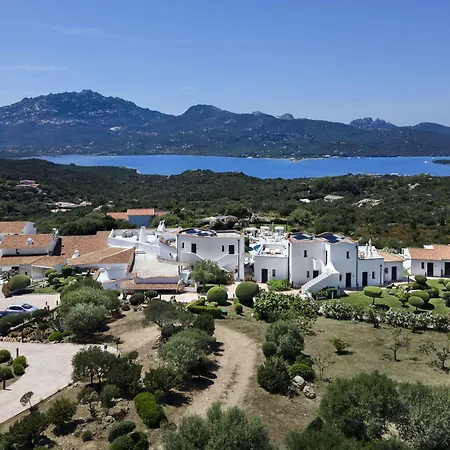 מלון Sulia House Porto Rotondo, Curio Collection By Hilton פורטו רוטונדו