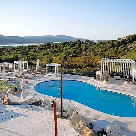 Sulia House Porto Rotondo, Curio Collection By Hilton 4*