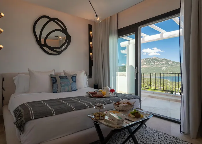 Sulia House Porto Rotondo, Curio Collection By Hilton 4*