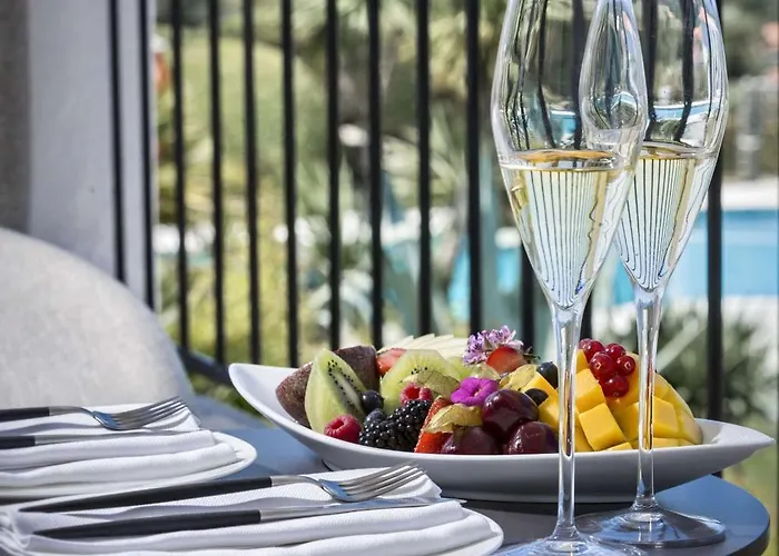 Hotel Sulia House Porto Rotondo, Curio Collection By Hilton 4*